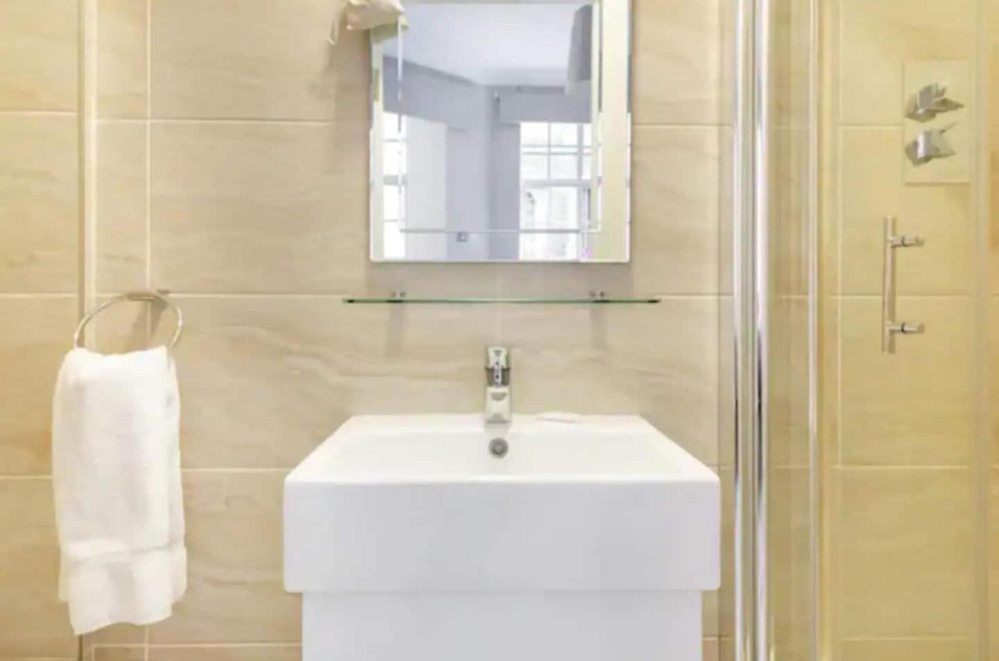 Apartament Modern 2 Bedroom In Marble Arch Londra